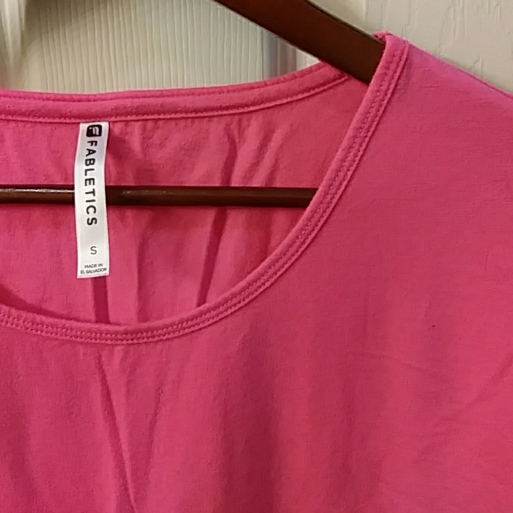 Pink Fabletics top